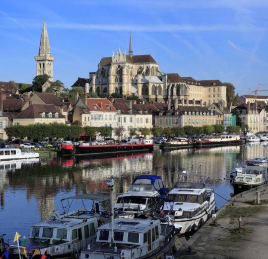 Meuble De Tourisme La Maison D'Orgy Chevannes  エクステリア 写真